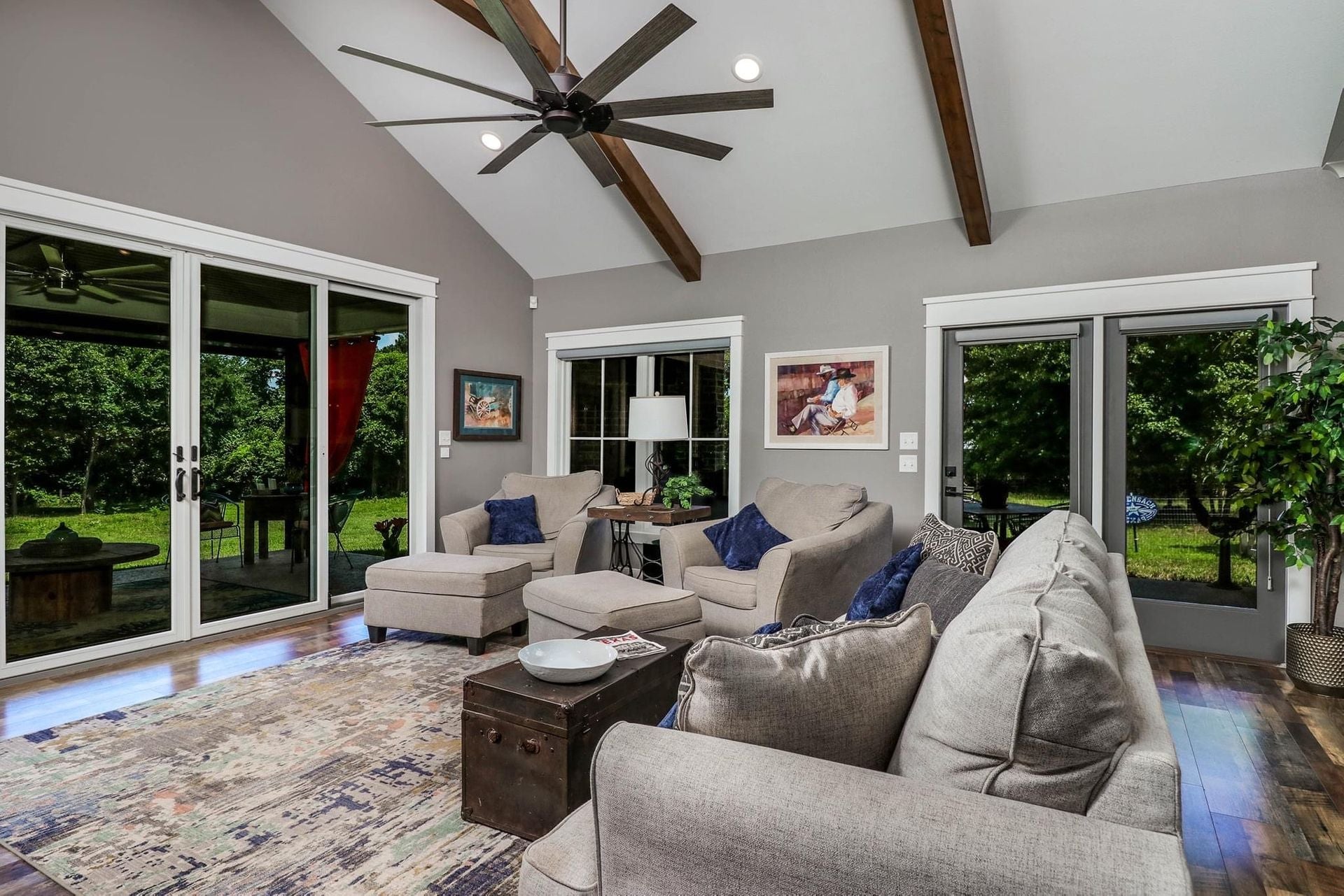 Reg Photos, 1 Drone Photo, Floorplan, Video